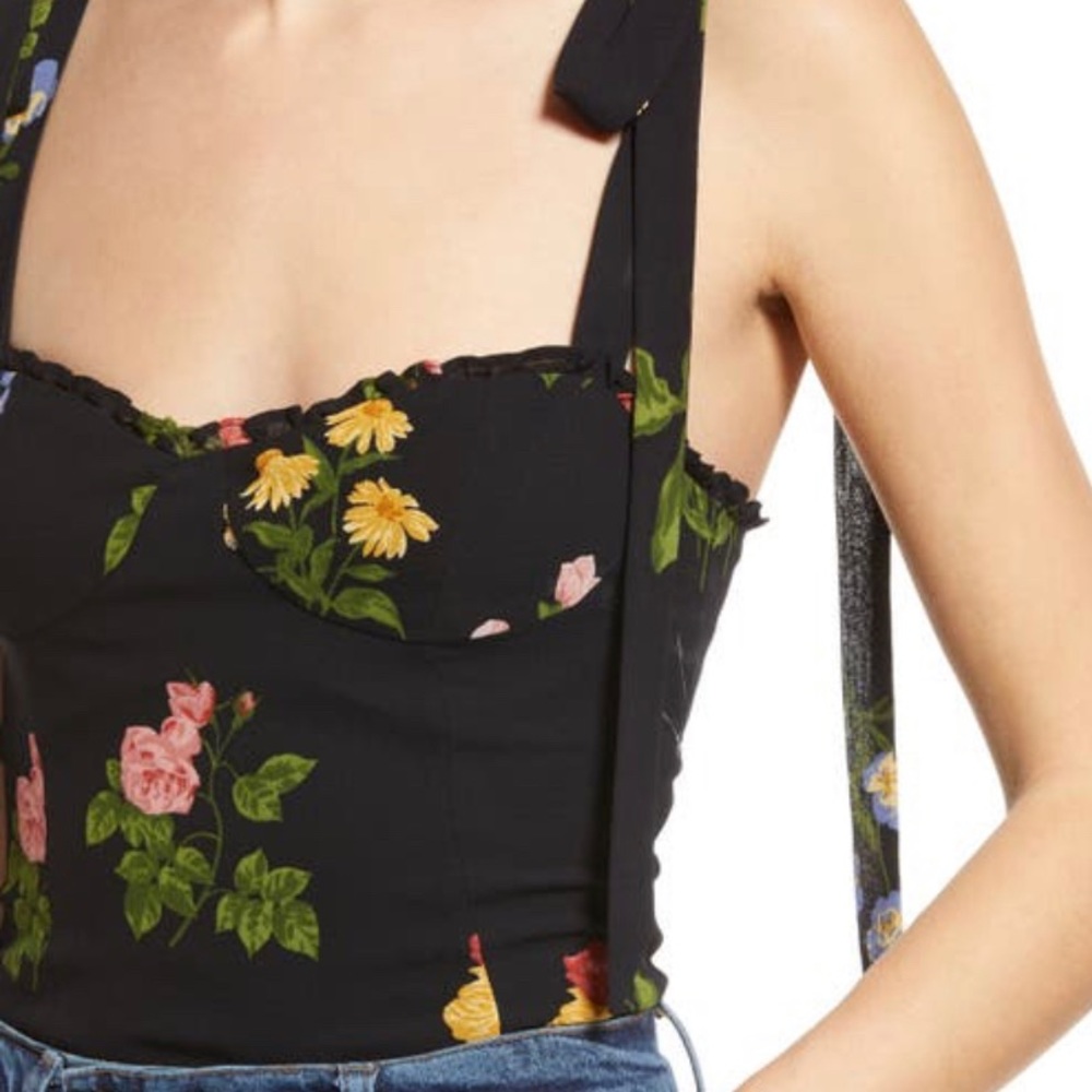 Reformation cute top